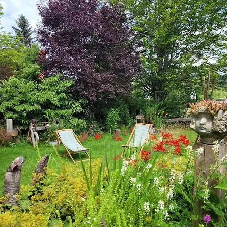 Blick In Den Garten Lägenhet
