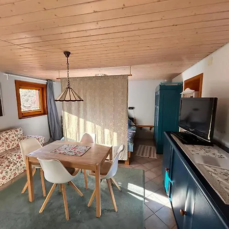 Blick In Den Garten * Holzschlag